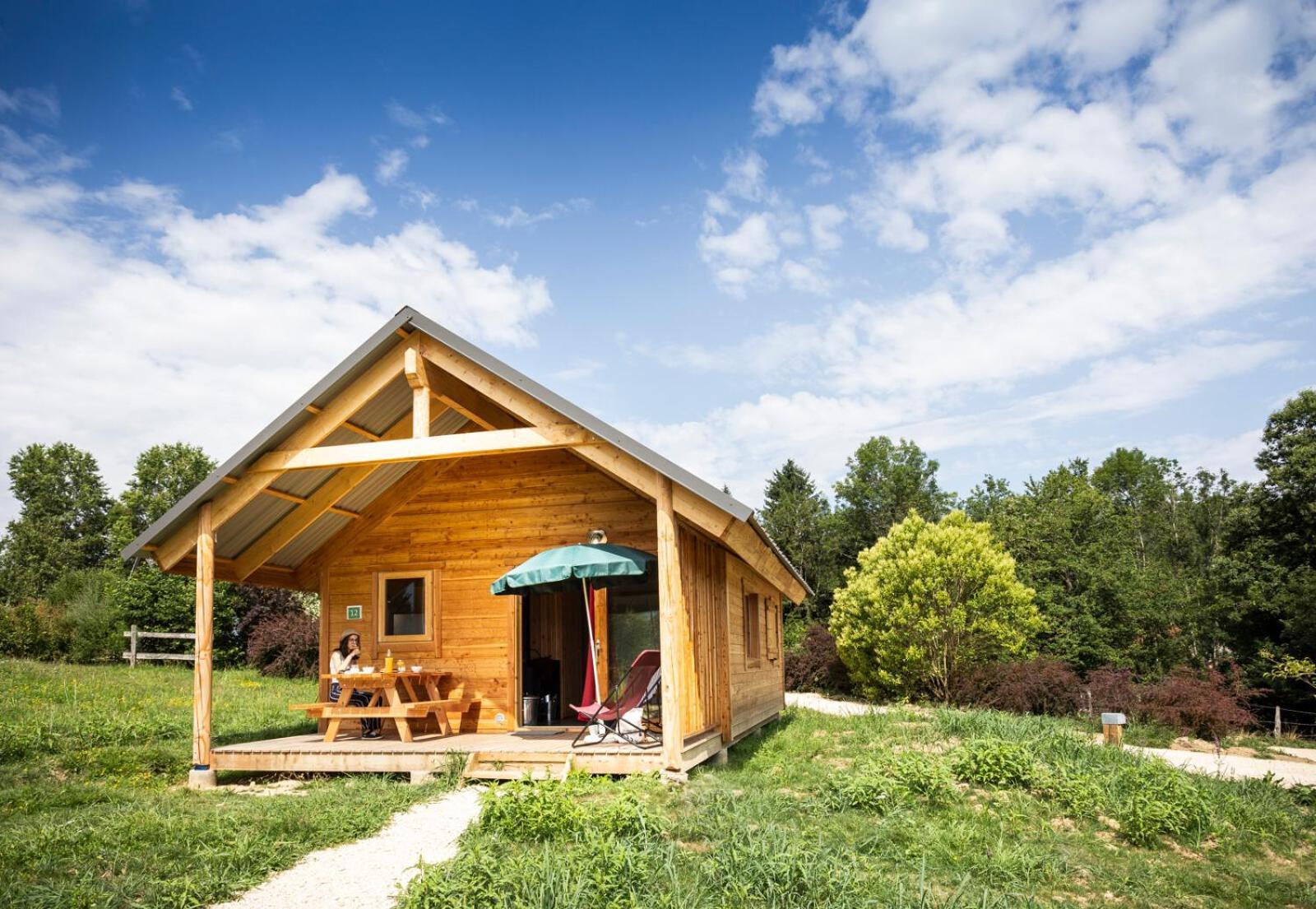 Huttopia Lac D'Aiguebelette Saint-Alban-de-Montbel Bilik gambar